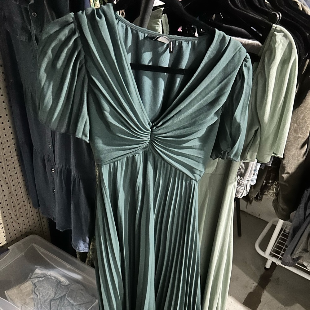 Forest Green Pleated Midi Dress